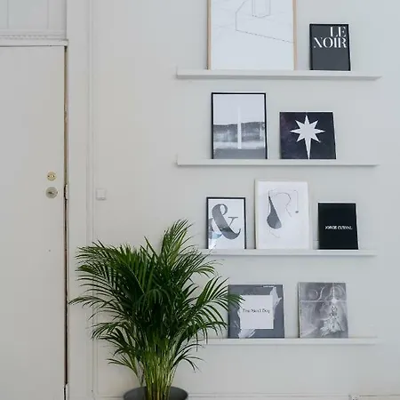 Appartamento Baixa24 •p1l• Amplo Estudio Na Baixa Com Varanda *