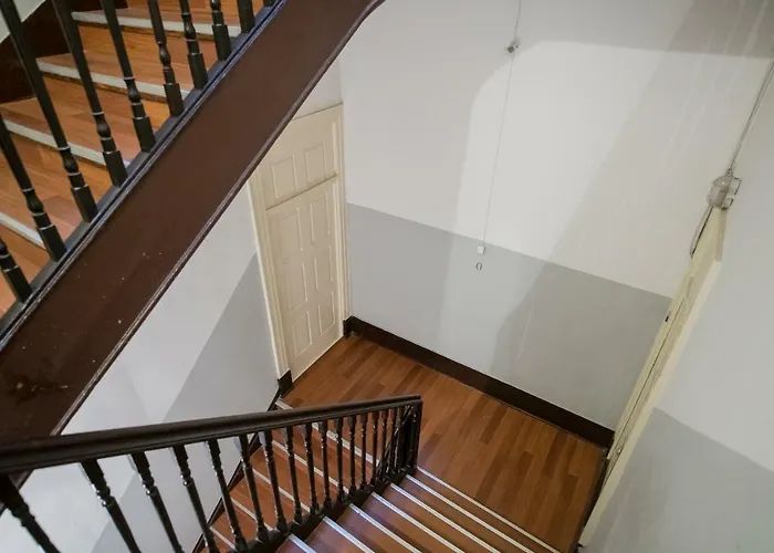 Baixa24 •p1l• Amplo Estudio Na Baixa Com Varanda Appartamento *