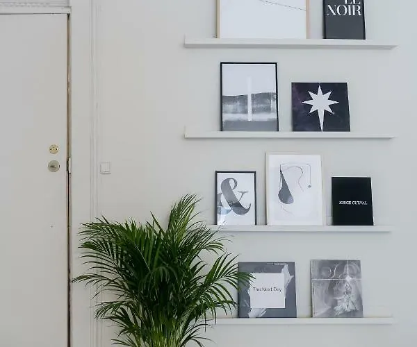 Appartamento Baixa24 •p1l• Amplo Estudio Na Baixa Com Varanda *