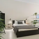 Baixa24 •p1l• Amplo Estudio Na Baixa Com Varanda