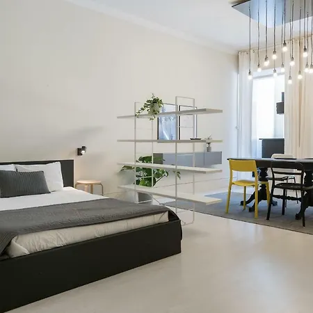 Apartment Baixa24 •p1l• Amplo Estudio Na Baixa Com Varanda *
