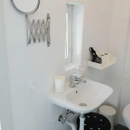 Baixa24 •p1l• Amplo Estudio Na Baixa Com Varanda 아파트