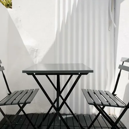 Apartment Baixa24 •p1l• Amplo Estudio Na Baixa Com Varanda *