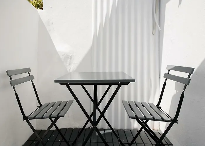 Διαμέρισμα Baixa24 •p1l• Amplo Estudio Na Baixa Com Varanda *